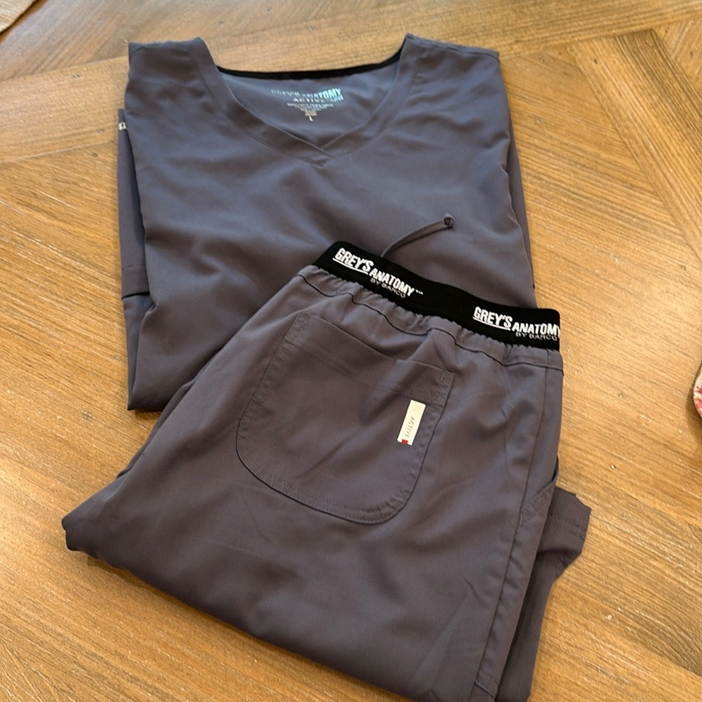 Greys Anatomy Scrubs